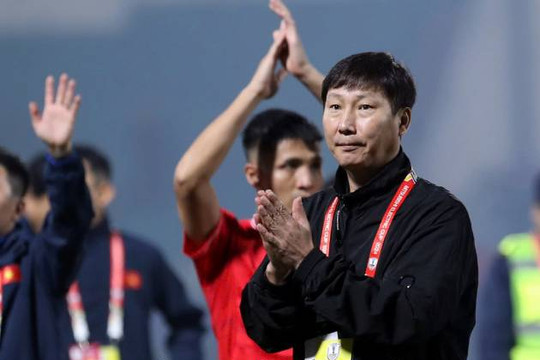 HLV Kim Sang-sik quyết thắng Malaysia 2-0 để đòi nợ tại Thiên Trường