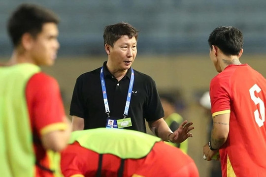 Tuyển Việt Nam đấu Malaysia: Thử nghiệm ma thuật Kim Sang-sik tại Thiên Trường