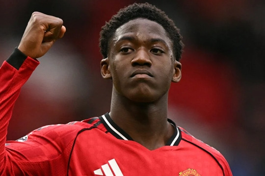 MU dẫn trước Man City thương vụ Elliot Anderson nhờ đòn bẩy Kobbie Mainoo