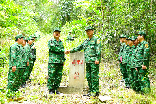 Lâm Ðồng - Ðồng Nai hiệp đồng giữ vững bình yên tuyến biên giới
