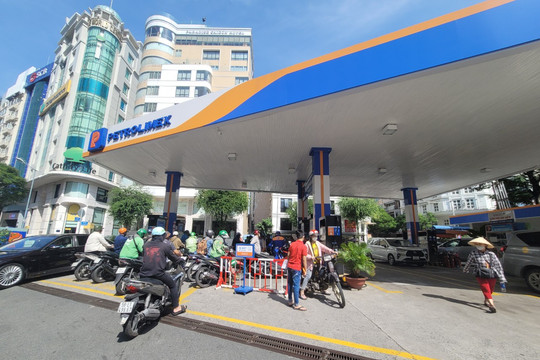Cập nhật giá xăng dầu hôm nay 31/3/2026: Giá dầu thô thế giới giảm tới 1%
