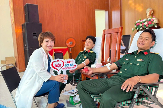 Xã Đam Rông 4 vận động 106 đơn vị máu cho Bệnh viện Đa khoa tỉnh