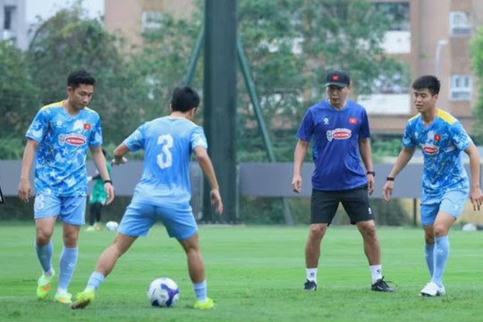 ĐT Việt Nam đấu Malaysia: HLV Kim Sang-sik đặt mục tiêu 2-0 tại Thiên Trường