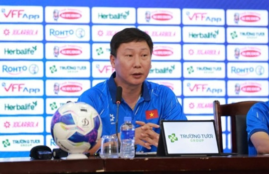HLV Kim Sang-sik và kế hoạch bẻ gãy ý chí ĐT Malaysia tại Thiên Trường