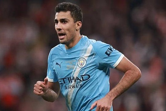Tin chuyển nhượng 31/3: Real Madrid muốn có Rodri, Barcelona nhắm Julian Alvarez