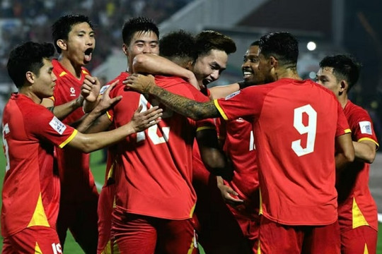 Việt Nam thắng Malaysia 3-1: Những 'khoảng trống' đáng ngại nơi hàng phòng ngự