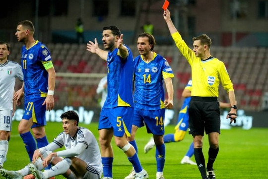 Ý chính thức lỡ hẹn World Cup sau thất bại kịch tính trên chấm luân lưu trước Bosnia