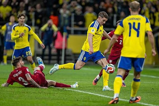 Thụy Điển thắng nghẹt thở Ba Lan 3-2: Viktor Gyokeres đưa 'Blågult' tới World Cup