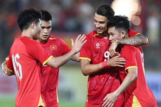 Việt Nam lập kỷ lục 18 điểm tuyệt đối: Truyền thông Indonesia ngả mũ tại vòng loại Asian Cup