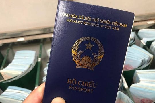 Mức thu lệ phí cấp hộ chiếu, giấy thông hành, giấy phép xuất cảnh, tem "AB"