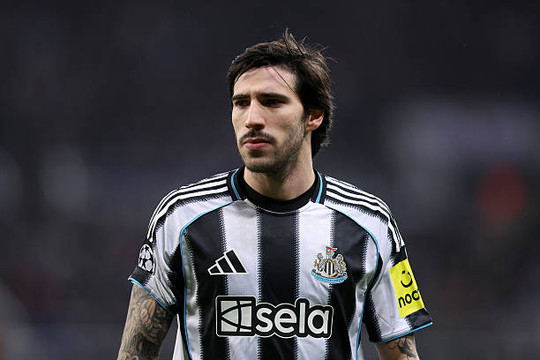 Man Utd dùng Manuel Ugarte làm bàn đạp chiêu mộ Sandro Tonali