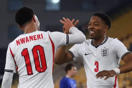 Nwaneri và Lewis-Skelly tỏa sáng: Lời khẳng định đanh thép gửi đến Mikel Arteta