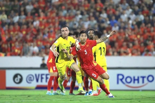 Tuyển Việt Nam thắng Malaysia 3-1: Nỗi lo từ những vết nứt nơi hàng phòng ngự