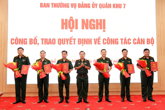 Hai Phó Chỉ huy trưởng Bộ CHQS Lâm Đồng nhận nhiệm vụ mới