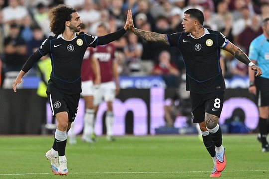 Chelsea đối mặt mùa hè sinh tử: Rạn nứt nội bộ và bài toán tài chính 262 triệu bảng