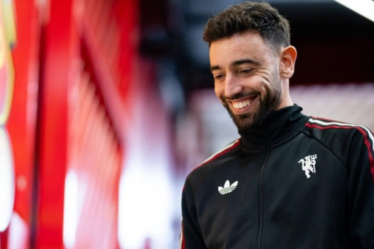 Bruno Fernandes nhận giải Cầu thủ hay nhất tháng 3 Ngoại hạng Anh, vượt kỷ lục Beckham