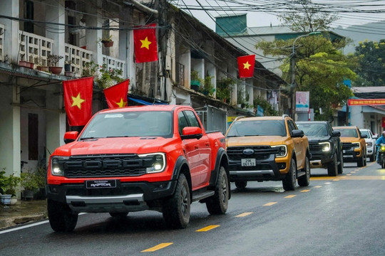Xe bán tải có phải tuân thủ biển cấm ô tô tải?