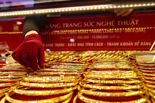 Giá vàng hôm nay 05/04/2026: Giá vàng SJC, 24K, 9999, vàng nhẫn và vàng thế giới chốt cuối tuần