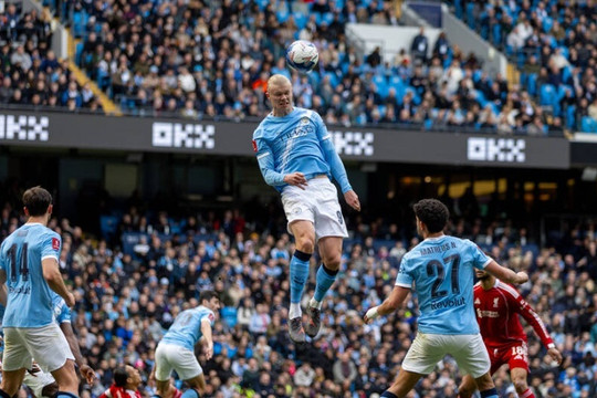 Thất bại 0-4 trước Man City tại tứ kết FA Cup: Những điểm đen báo động sự sụp đổ của Liverpool
