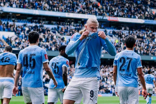 Erling Haaland lập hat-trick, Man City vùi dập Liverpool 4-0 tại FA Cup