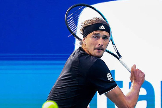 Alexander Zverev là 'ngựa ô' tại Roland Garros và tiết lộ sốc về bán độ tennis