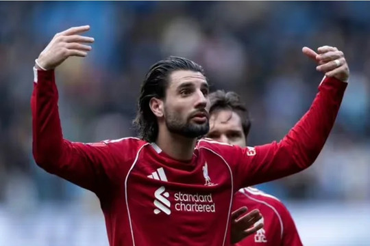 Liverpool đối mặt thử thách cực đại trong cuộc đua top 4 Ngoại hạng Anh với Man Utd