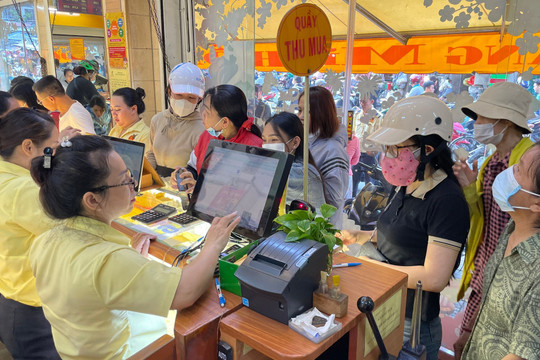 Giá vàng hôm nay chiều 6/4/2026: Bảng giá vàng hôm nay trong nước và vàng thế giới cuối phiên thứ Hai