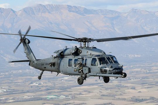Trực thăng HH-60W Pave Hawk giải cứu thành công phi công F-15E trong lãnh thổ Iran