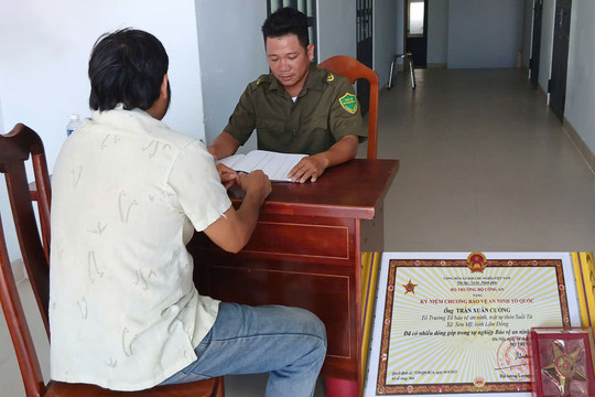 Người tổ trưởng bảo vệ an ninh, trật tự cơ sở tận tâm