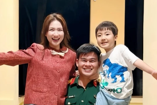 Hòa Minzy công khai gọi Đại úy Văn Cương là ông xã: Sự gắn kết sau thời gian kín tiếng