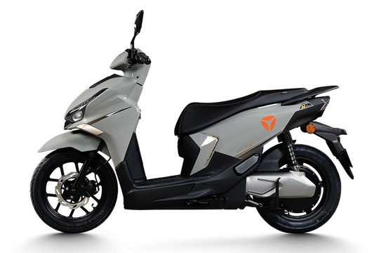 Chi tiết Yadea Velax H Plus: Xe máy điện thể thao vận hành 163 km mỗi lần sạc