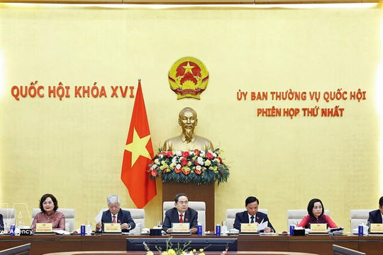 16th NA Standing Committee convenes first session