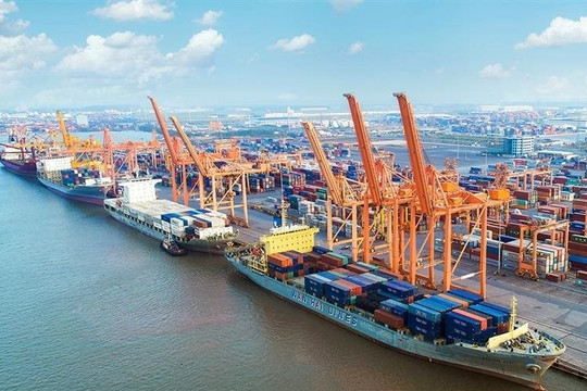 Miễn một số khoản phí, lệ phí lĩnh vực giao thông vận tải