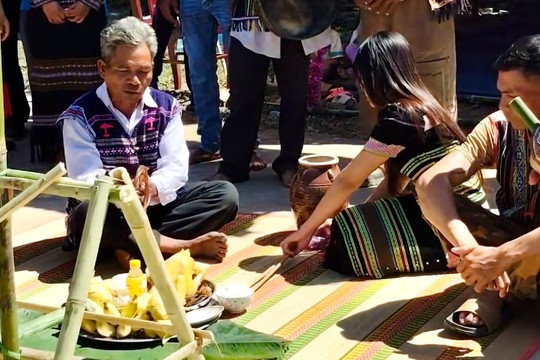 Preserving and promoting ethnic cultural identity in Song Luy Commune