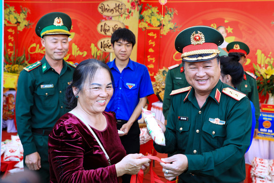 Chung tay giữ vững “trận địa” tư tưởng