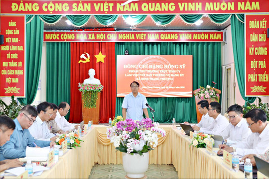 Phó Bí thư Thường trực Tỉnh ủy Lâm Đồng Đặng Hồng Sỹ làm việc với xã Đinh Trang Thượng