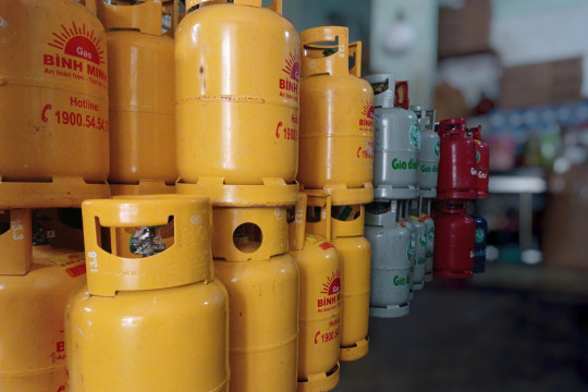 Cập nhật giá gas hôm nay 8/4/2026: Trong nước tiếp tục neo cao, khí đốt thế giới tăng giảm trái chiều