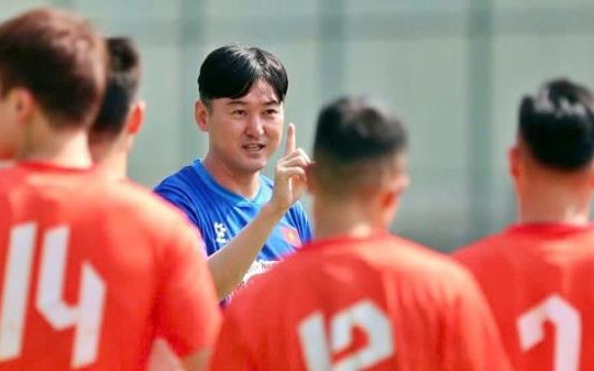 Trợ lý Lee Jung Soo chia tay đội tuyển Việt Nam: Sự thay đổi lớn trong ban huấn luyện HLV Kim Sang Sik