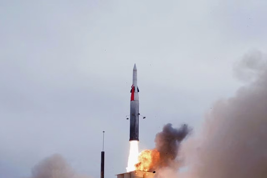 Israel đẩy mạnh sản xuất tên lửa Arrow giữa lúc căng thẳng với Iran leo thang