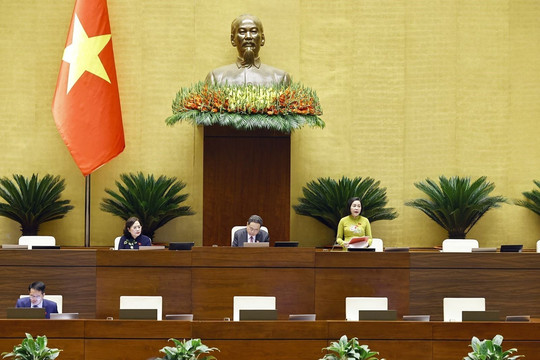 Ngày 9/4, Quốc hội thảo luận 4 dự án Luật và kết quả thực hiện kế hoạch phát triển KTXH