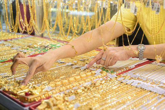 Giá vàng hôm nay chiều 9/4/2026: Bảng giá vàng hôm nay trong nước và vàng thế giới cuối phiên thứ Năm