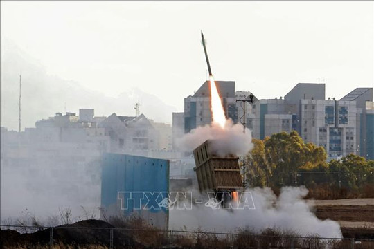 Israel đẩy nhanh sản xuất tên lửa đánh chặn Arrow 3 để củng cố lưới lửa phòng không