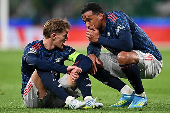 Martin Odegaard tái phát chấn thương: Đòn giáng mạnh vào tham vọng của Arsenal và Na Uy