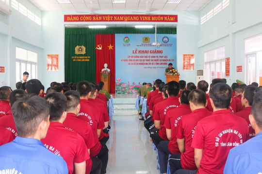 Công an Lâm Đồng nâng cao nhận thức cho học viên cai nghiện ma túy