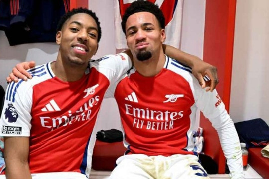 Arsenal sẵn sàng bán bộ đôi 'cây nhà lá vườn' 100 triệu bảng, Neymar đàm phán sang MLS