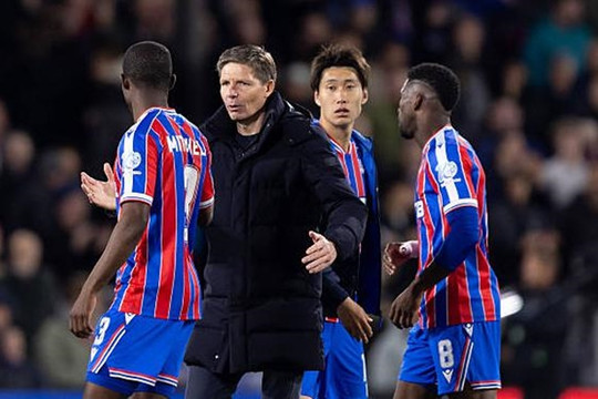 Crystal Palace đè bẹp Fiorentina 3-0: Sức mạnh tuyệt đối của Đại bàng tại Conference League