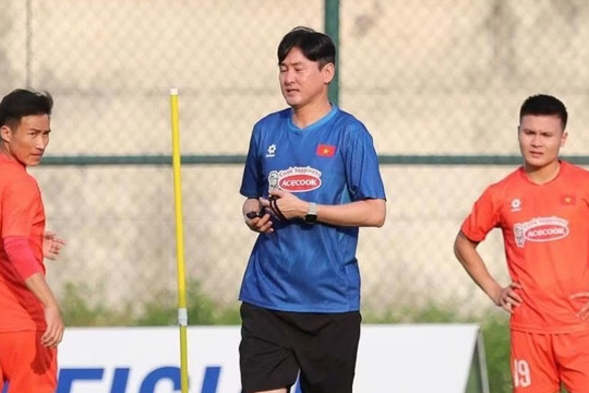 Trợ lý Lee Jung-soo dẫn dắt Kanchanaburi Power: 'Bậc thầy chiến thuật' nhận nhiệm vụ tại Thái Lan