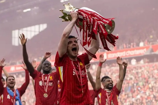 Andy Robertson chia tay Liverpool: Khép lại hành trình của hậu vệ trái vĩ đại
