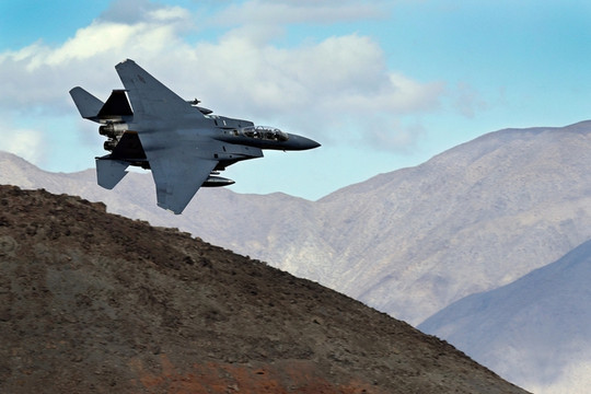 Mỹ giải cứu phi công F-15E tại Iran bằng công nghệ dò nhịp tim Ghost Murmur