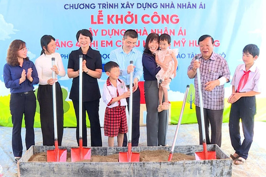 Phó Bí thư Tỉnh ủy Phạm Thị Phúc dự Lễ khởi công Nhà nhân ái tại Tân Hội